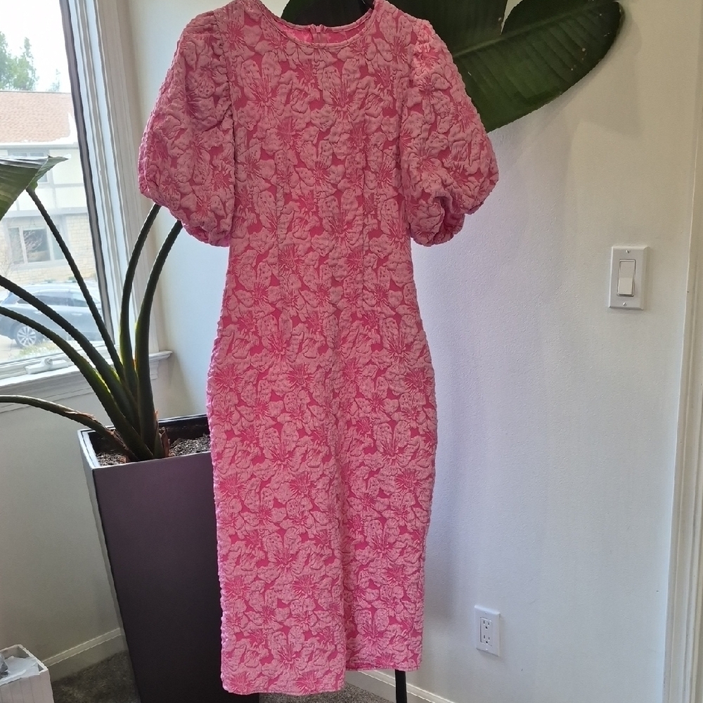 SHEIN Pink Floral Textured Puff-Sleeve Midi Dress